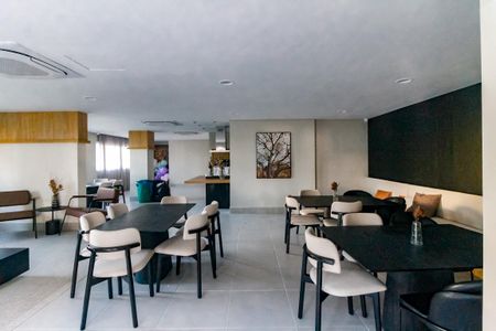 Apartamento à venda com 73m², 2 quartos e 1 vaga Apartamento à venda com 73m², 2 quartos e 1 vagaÁrea comum - Salão de festas