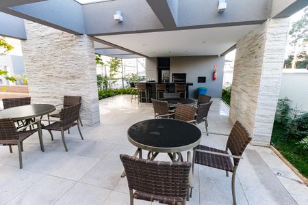 Apartamento à venda com 73m², 2 quartos e 1 vaga Apartamento à venda com 73m², 2 quartos e 1 vagaÁrea comum - Churrasqueira