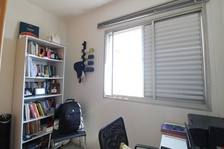 Apartamento à venda com 72m², 3 quartos e 1 vagaQuarto 2