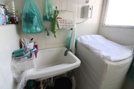 Apartamento à venda com 72m², 3 quartos e 1 vagaÁrea de Serviço