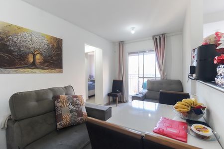 Sala de apartamento para alugar com 2 quartos, 48m² em Vila Carmosina, São Paulo