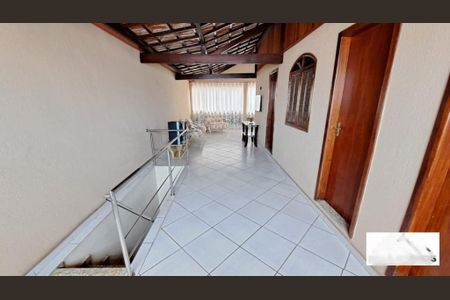 Casa à venda com 263m², 4 quartos e 2 vagas
