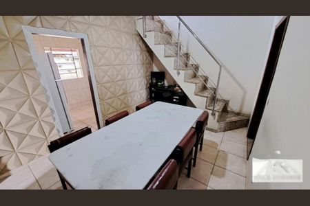 Casa à venda com 263m², 4 quartos e 2 vagas