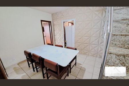 Casa à venda com 263m², 4 quartos e 2 vagas