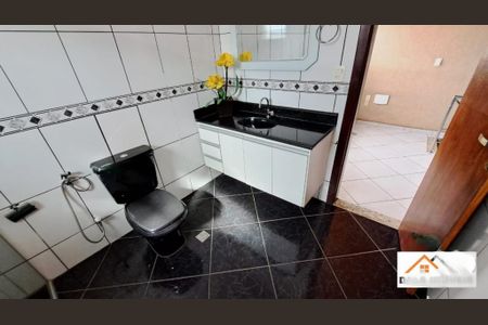 Casa à venda com 263m², 4 quartos e 2 vagas