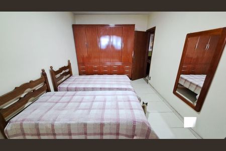 Casa à venda com 263m², 4 quartos e 2 vagas