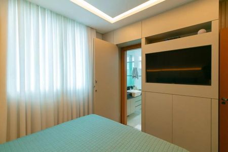 Apartamento à venda com 218m², 3 quartos e 2 vagas