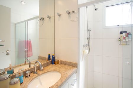 Apartamento à venda com 65m², 2 quartos e 1 vagaBanheiro da Suíte