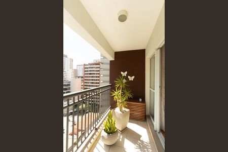 Varanda de apartamento à venda com 2 quartos, 65m² em Vila Olímpia, São Paulo
