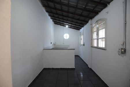 Sala de casa para alugar com 1 quarto, 72m² em Curicica, Rio de Janeiro