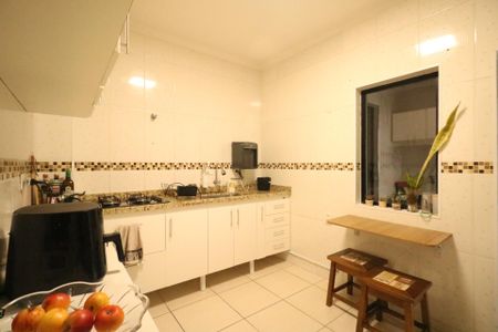 Apartamento à venda com 80m², 2 quartos e 2 vagasCozinha