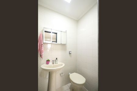 Apartamento à venda com 80m², 2 quartos e 2 vagasBanheiro da Área de Serviço
