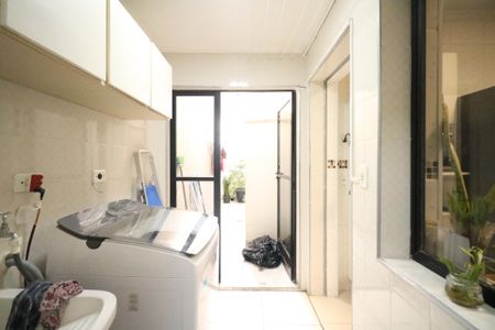 Apartamento à venda com 80m², 2 quartos e 2 vagasÁrea de Serviço