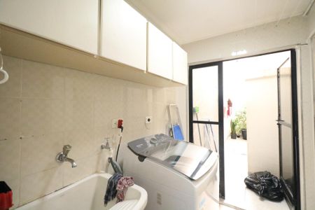 Apartamento à venda com 80m², 2 quartos e 2 vagasÁrea de Serviço