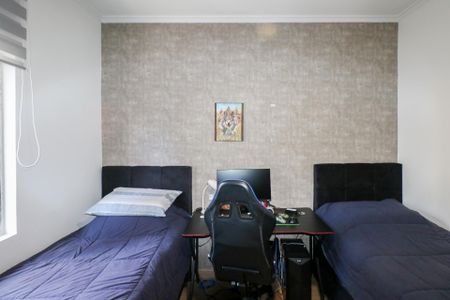 Apartamento à venda com 80m², 2 quartos e 2 vagasQuarto 2