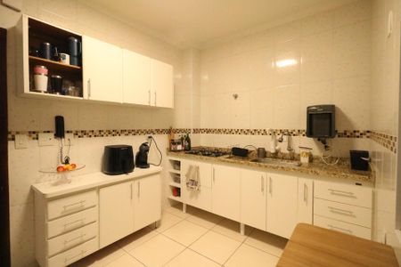 Apartamento à venda com 80m², 2 quartos e 2 vagasCozinha
