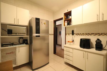 Apartamento à venda com 80m², 2 quartos e 2 vagasCozinha