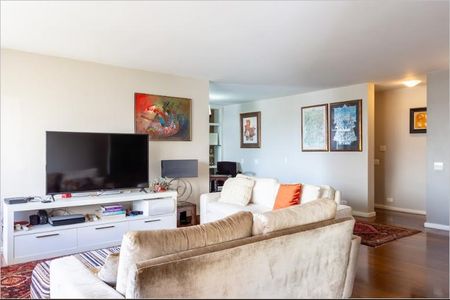 Apartamento para alugar com 4 quartos, 294m² em Real Parque, São Paulo