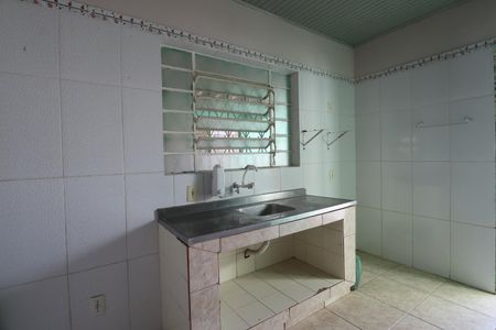 Casa para alugar com 160m², 4 quartos e 2 vagasCozinha 