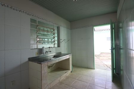 Casa para alugar com 160m², 4 quartos e 2 vagasCozinha 