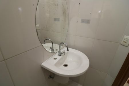 Casa para alugar com 42m², 2 quartos e sem vagaBanheiro