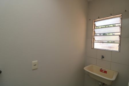 Casa para alugar com 42m², 2 quartos e sem vagaÁrea de Serviço