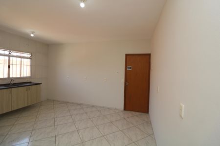 Sala de casa para alugar com 2 quartos, 42m² em Cidade Satelite Santa Barbara, São Paulo