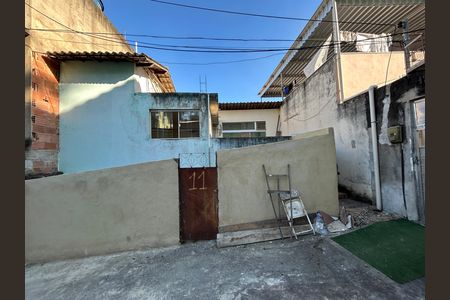 Fachada de casa para alugar com 1 quarto, 63m² em Vila Valqueire, Rio de Janeiro