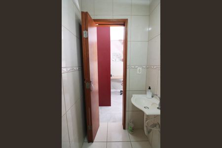 Casa à venda com 140m², 2 quartos e 1 vagaBanheiro Social