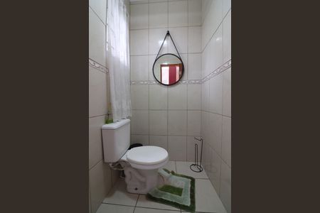 Casa à venda com 140m², 2 quartos e 1 vagaBanheiro Social