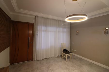 Casa à venda com 140m², 2 quartos e 1 vagaSala 