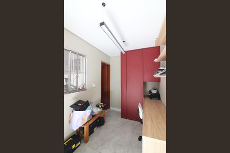 Casa à venda com 140m², 2 quartos e 1 vagaEscritório