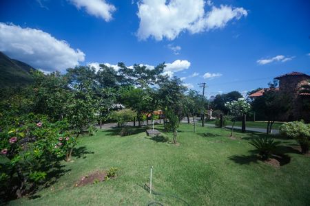Casa de condomínio à venda com 200m², 3 quartos e 3 vagasquintal 