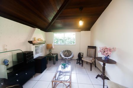 Casa de condomínio à venda com 200m², 3 quartos e 3 vagassala 2