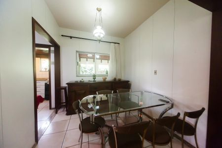 Casa de condomínio à venda com 200m², 3 quartos e 3 vagasSala de Jantar