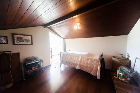 Casa de condomínio à venda com 200m², 3 quartos e 3 vagasmesanino / quarto extra
