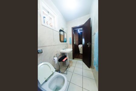Casa de condomínio à venda com 200m², 3 quartos e 3 vagasBanheiro da Suíte