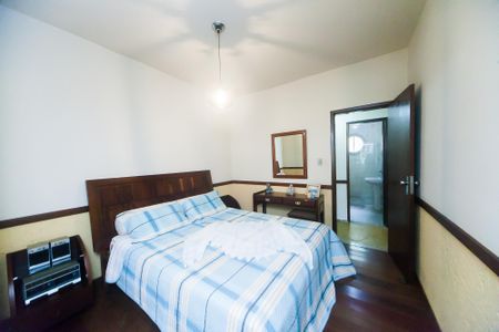 Casa de condomínio à venda com 200m², 3 quartos e 3 vagassuite 