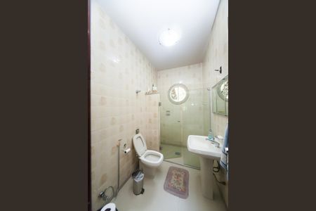 Casa de condomínio à venda com 200m², 3 quartos e 3 vagasBanheiro Social