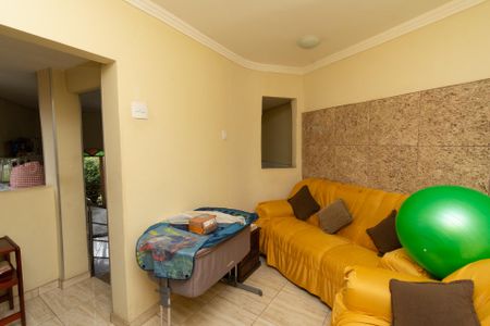 Sala de casa à venda com 3 quartos, 370m² em Inconfidentes, Contagem