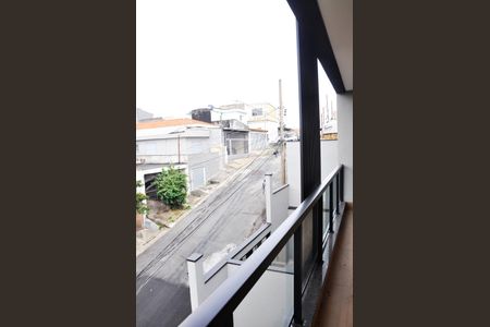 Casa para alugar com 115m², 2 quartos e 4 vagas Casa para alugar com 115m², 2 quartos e 4 vagasDetalhe - Vista da Varanda