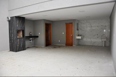 Casa para alugar com 115m², 2 quartos e 4 vagas Casa para alugar com 115m², 2 quartos e 4 vagasGaragem, Área de Serviço, Churrasqueira e Lavabo