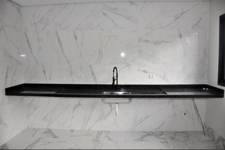 Casa para alugar com 115m², 2 quartos e 4 vagas Casa para alugar com 115m², 2 quartos e 4 vagasDetalhe - Sala e Cozinha