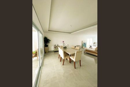 Casa de condomínio à venda com 438m², 4 quartos e 6 vagas