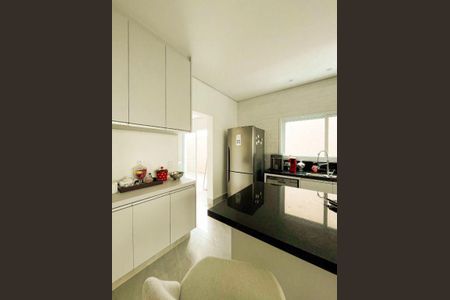 Casa de condomínio à venda com 438m², 4 quartos e 6 vagas