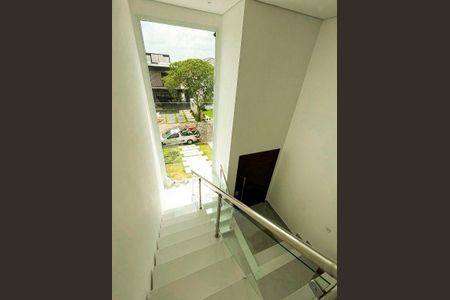 Casa de condomínio à venda com 438m², 4 quartos e 6 vagas