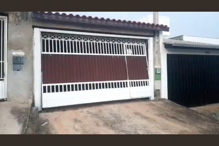 Casa para alugar com 140m², 2 quartos e 2 vagasFavhada