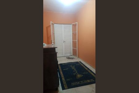 Casa para alugar com 140m², 2 quartos e 2 vagasQuarto