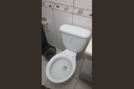 Casa para alugar com 140m², 2 quartos e 2 vagasBanheiro