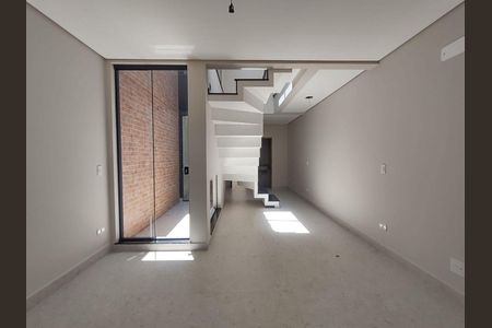 Casa à venda com 3 quartos, 160m² em Parque Sevilha, São Paulo